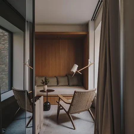 Hotel Palau Fugit 4*