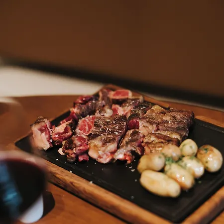 Palau Fugit Hotel 4*