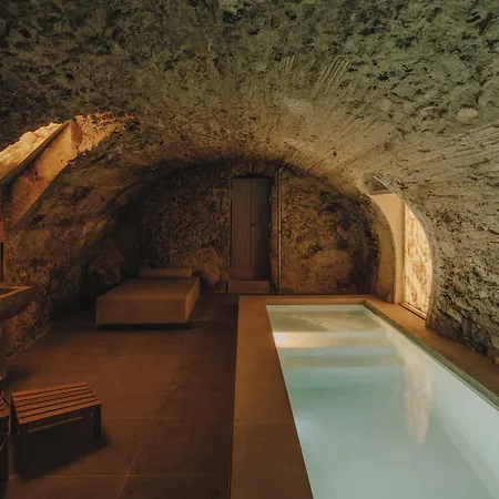 Palau Fugit Hotel 4*