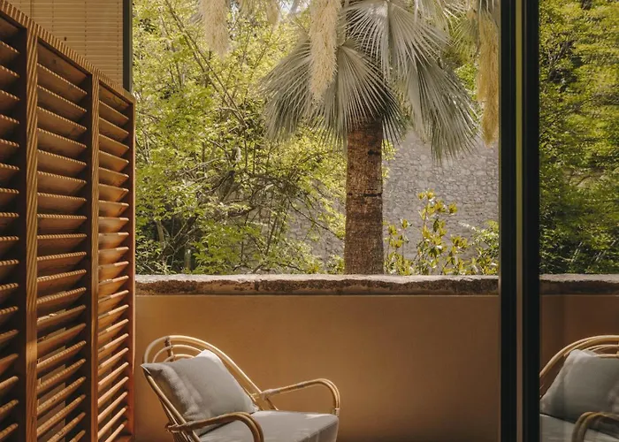 Hotel Palau Fugit 4*